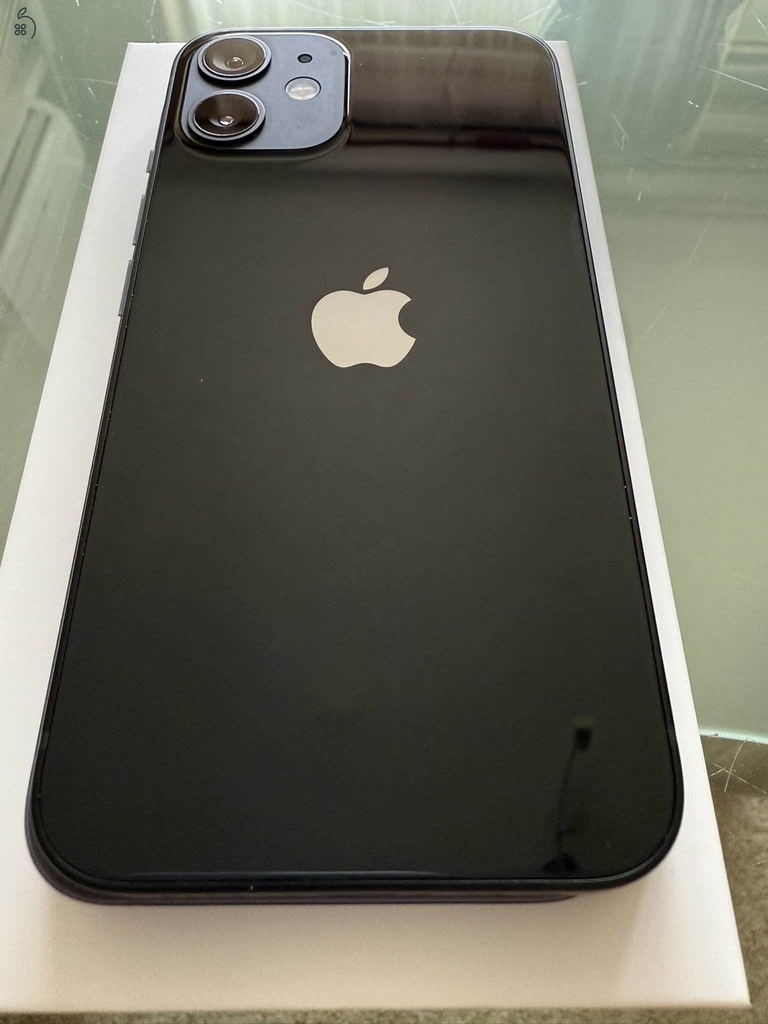 Eladó Iphone 12 mini 64gb fekete, kitűnő állapot!