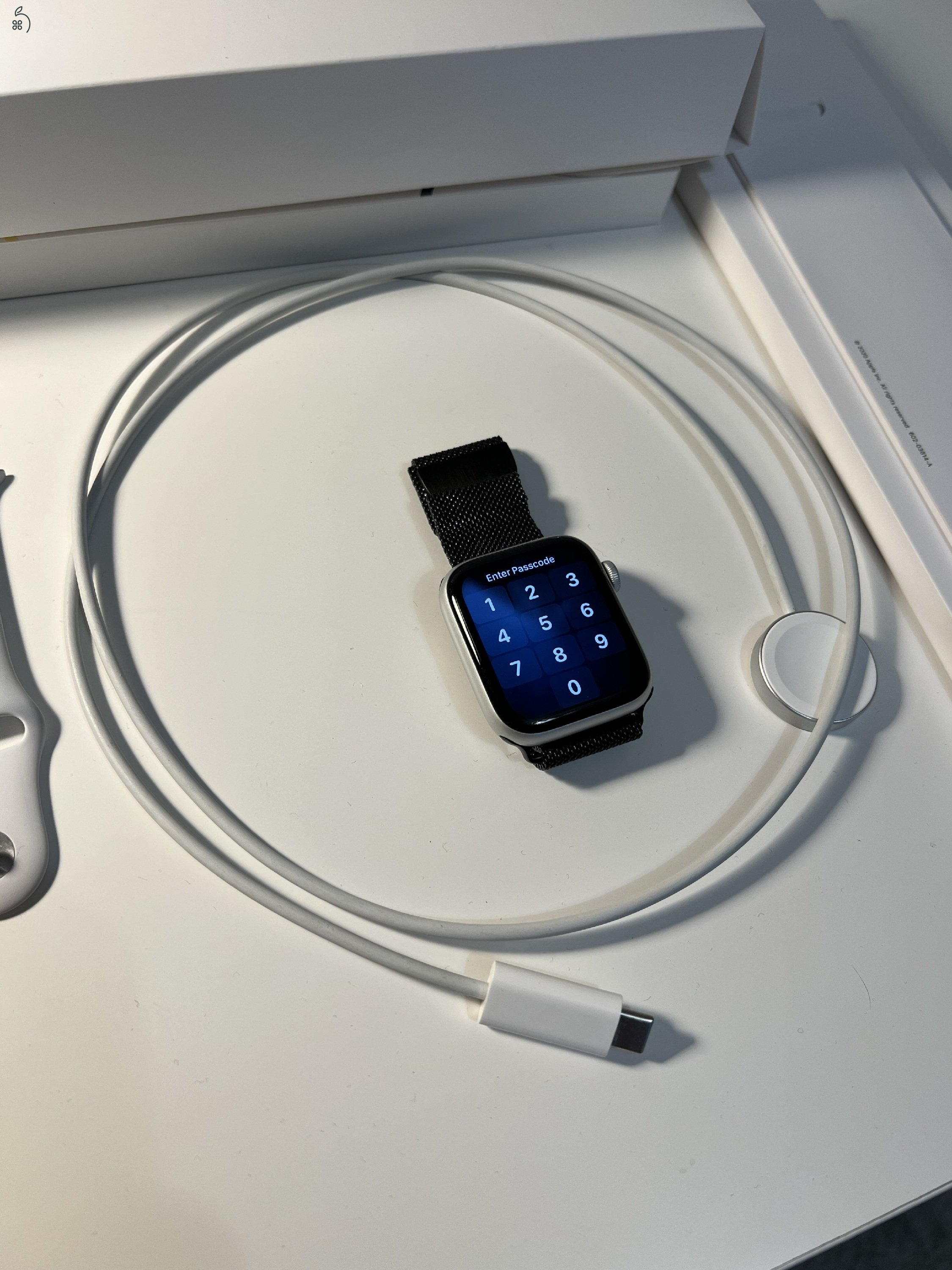 Apple Watch SE 2020 GPS Silver Aluminium  44 mm
