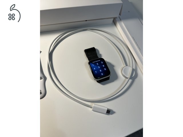 Apple Watch SE 2020 GPS Silver Aluminium  44 mm
