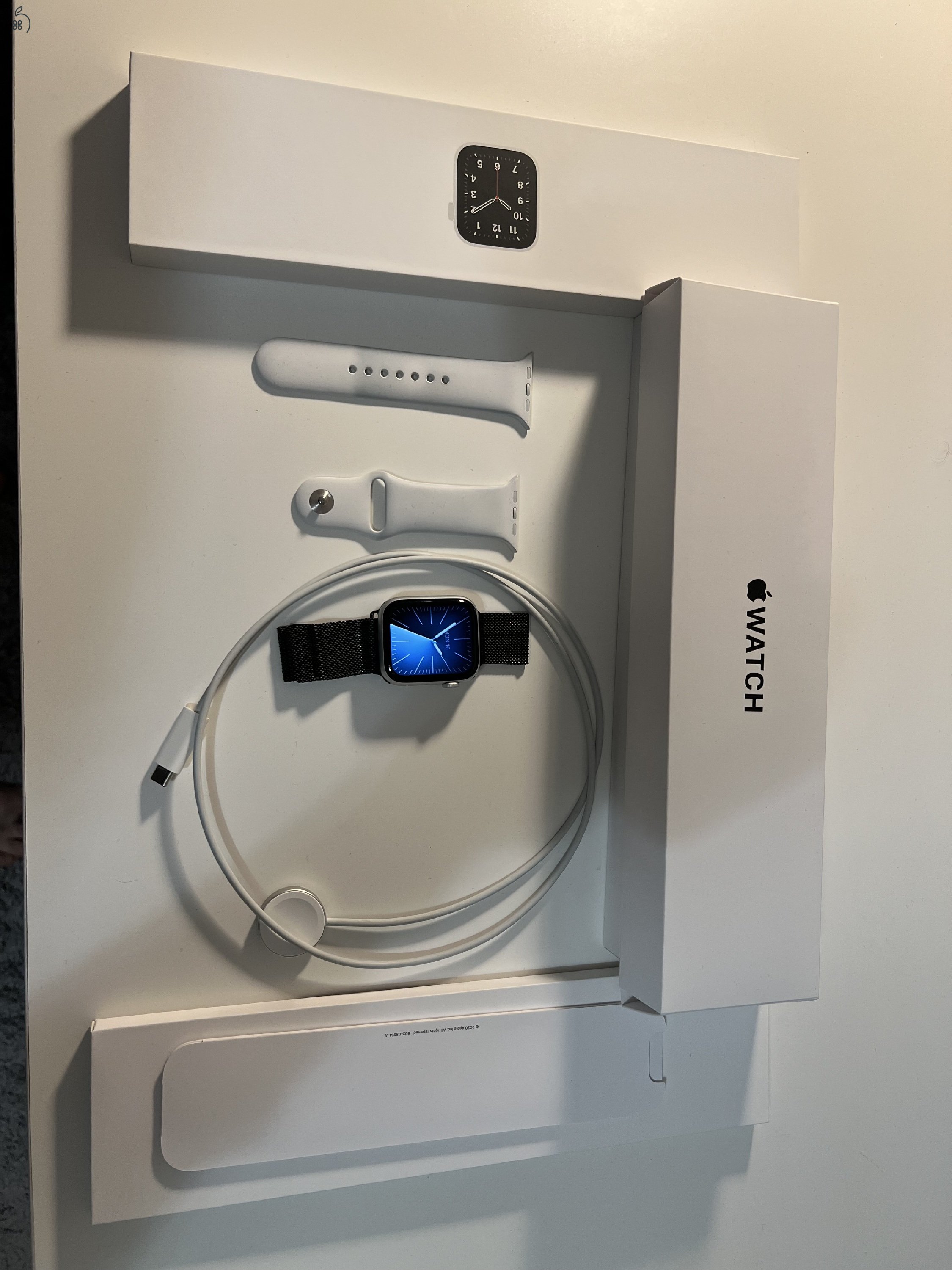 Apple Watch SE 2020 GPS Silver Aluminium  44 mm
