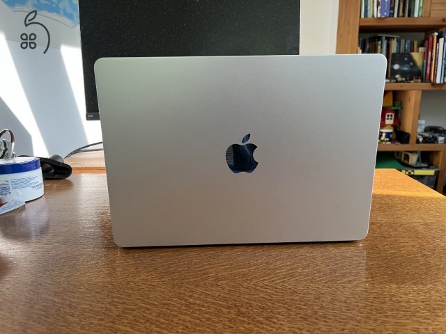 MacBook Air M3 GARANCIÁLIS 16 GB RAM
