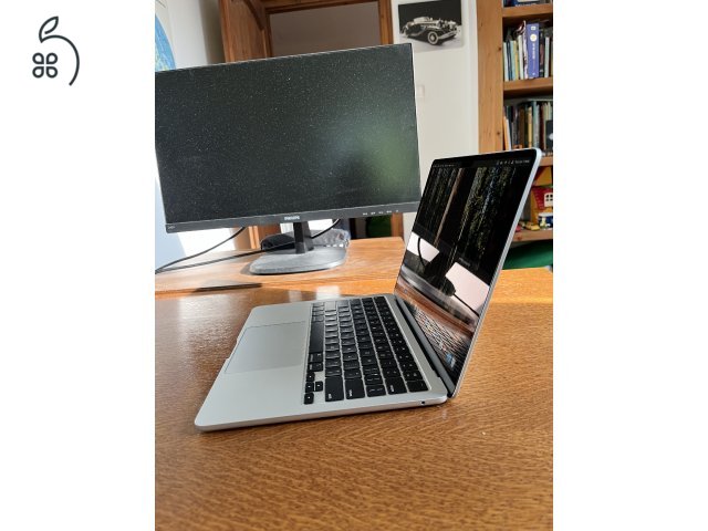 MacBook Air M3 GARANCIÁLIS 16 GB RAM