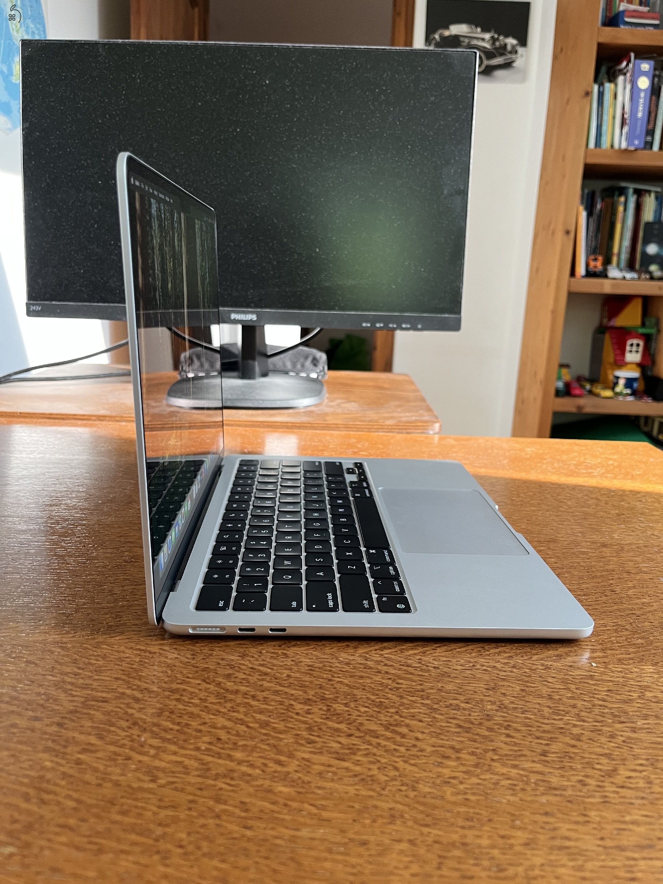 MacBook Air M3 GARANCIÁLIS 16 GB RAM