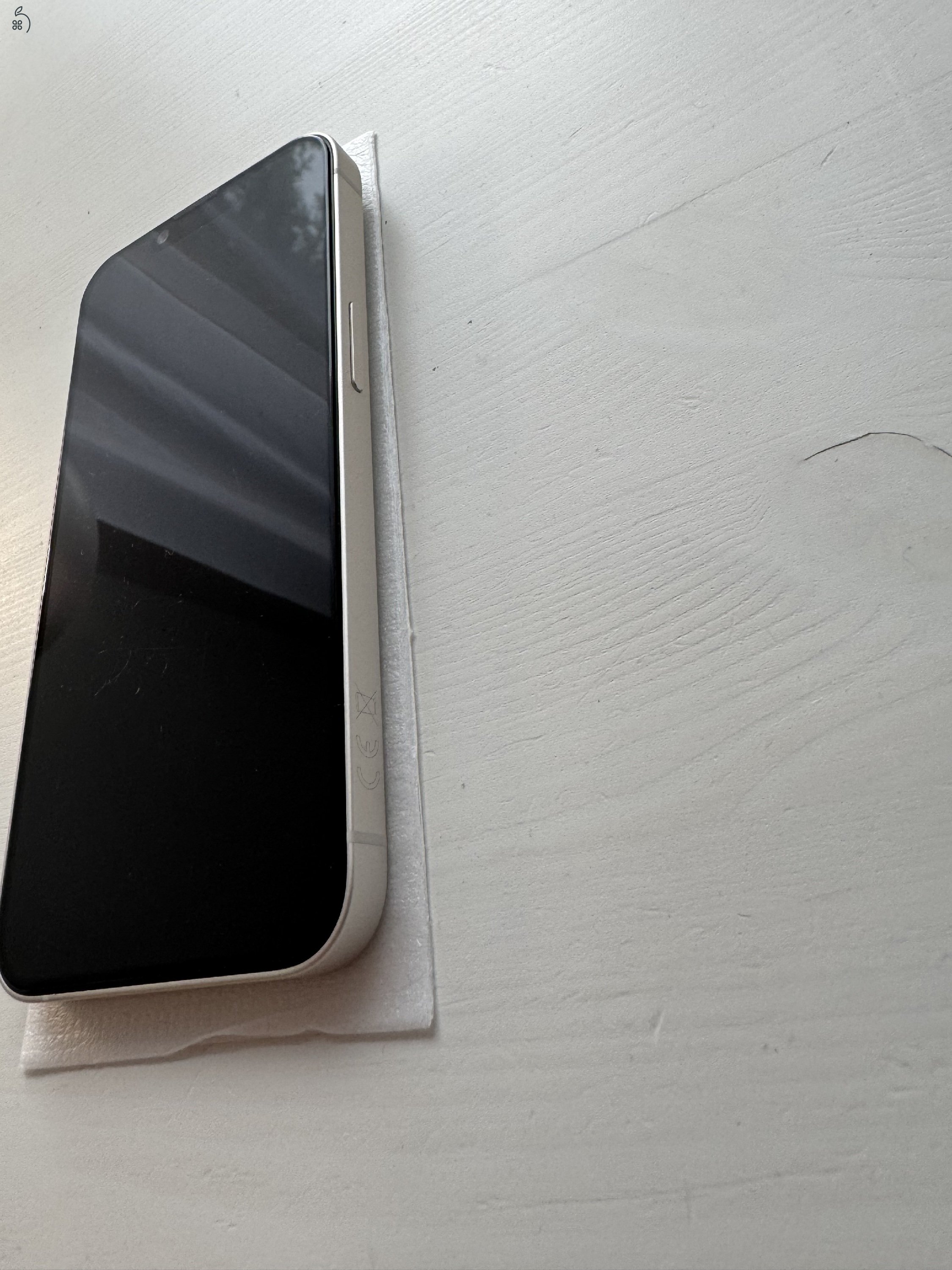 Apple iPhone 14 128Gb karcmentes + ajándék MOBILFOX tok