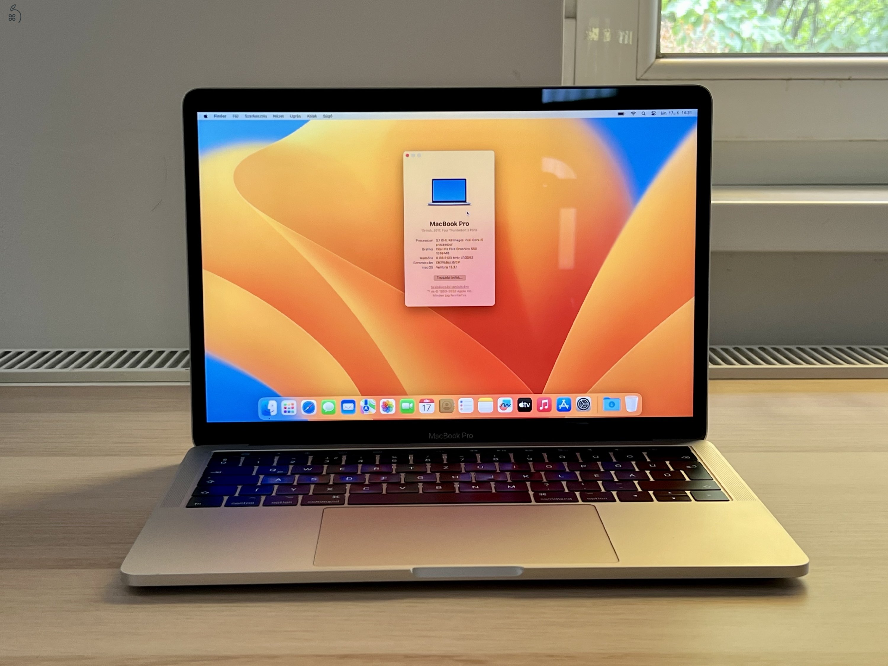 Apple MacBook Pro 13 2017 i5 8GB RAM 512GB SSD 4TB