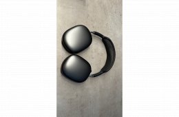 AirPods Max