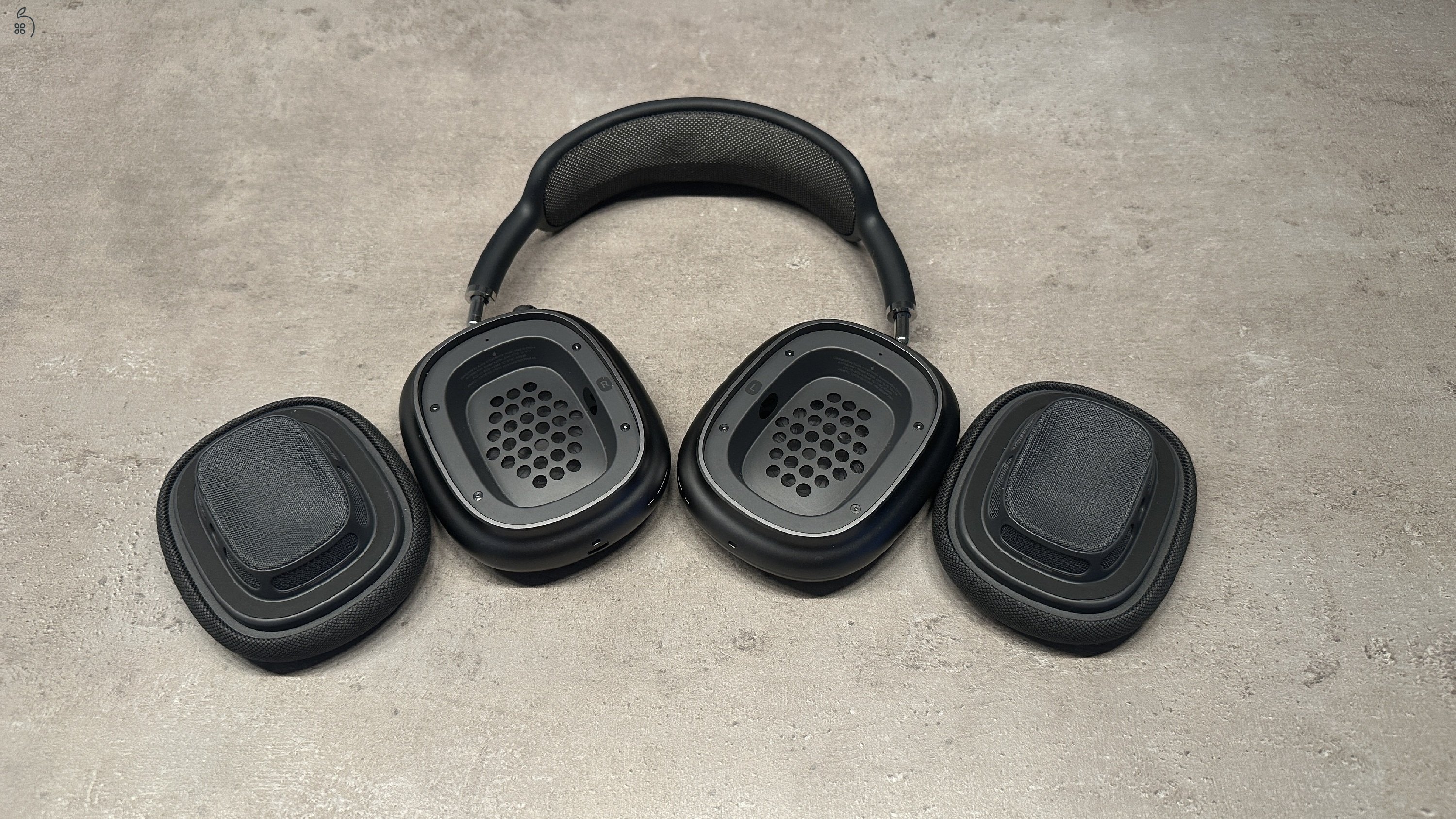 AirPods Max