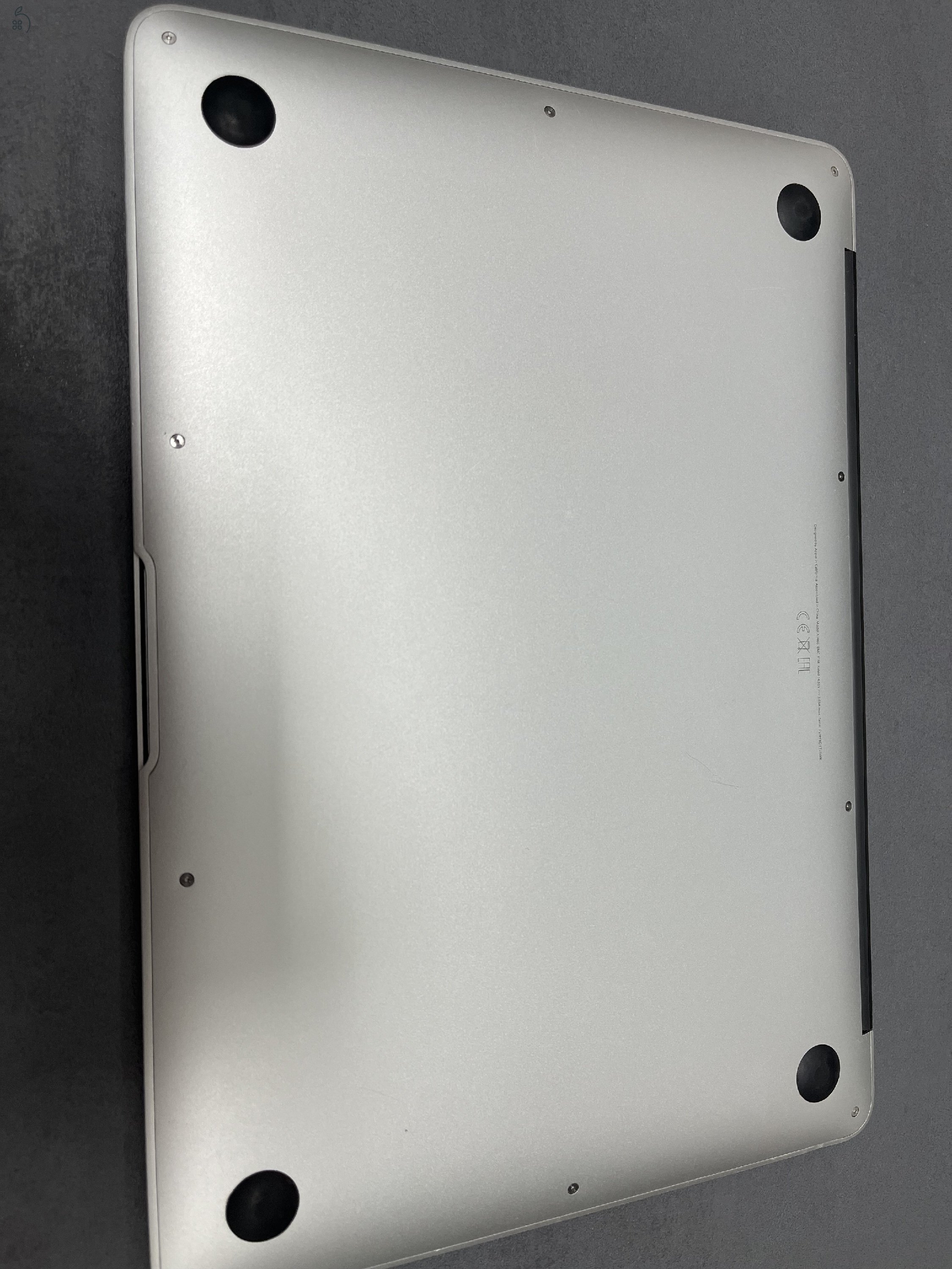 Macbook Air 2017 (Magyar billentyűzetes)