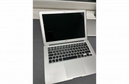 MacBook Air 2017 (Magyar billentyűzettel)