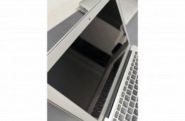 Macbook Air 2015 (Magyar billentyűzettel)