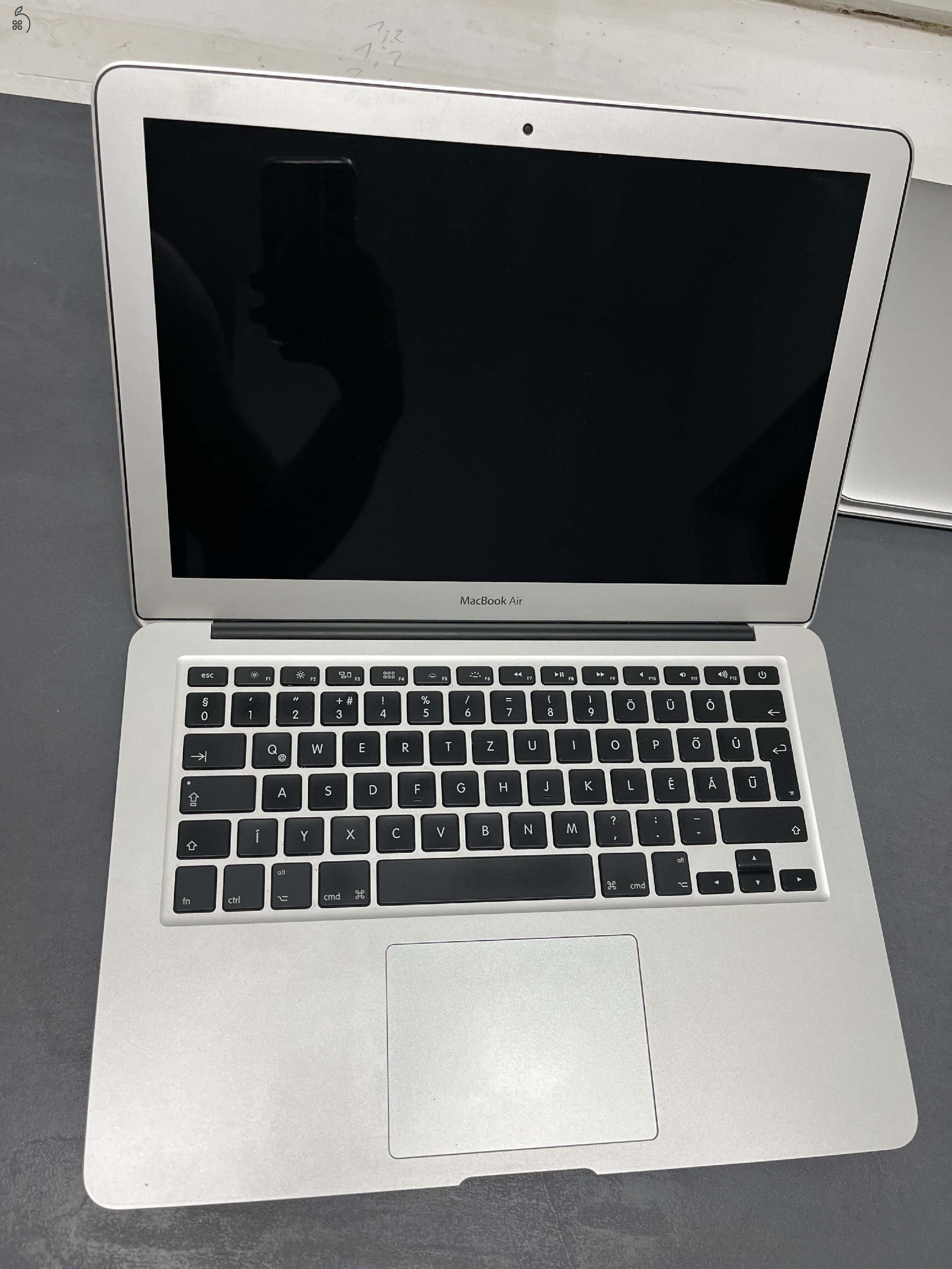 Macbook Air 2015 (Magyar billentyűzettel)