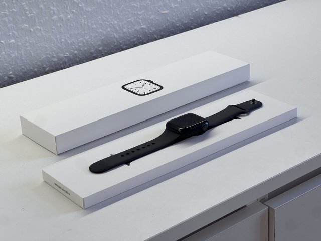 Apple Watch S7 Midnight 41MM 2 ÉV Garanciával Számlával
