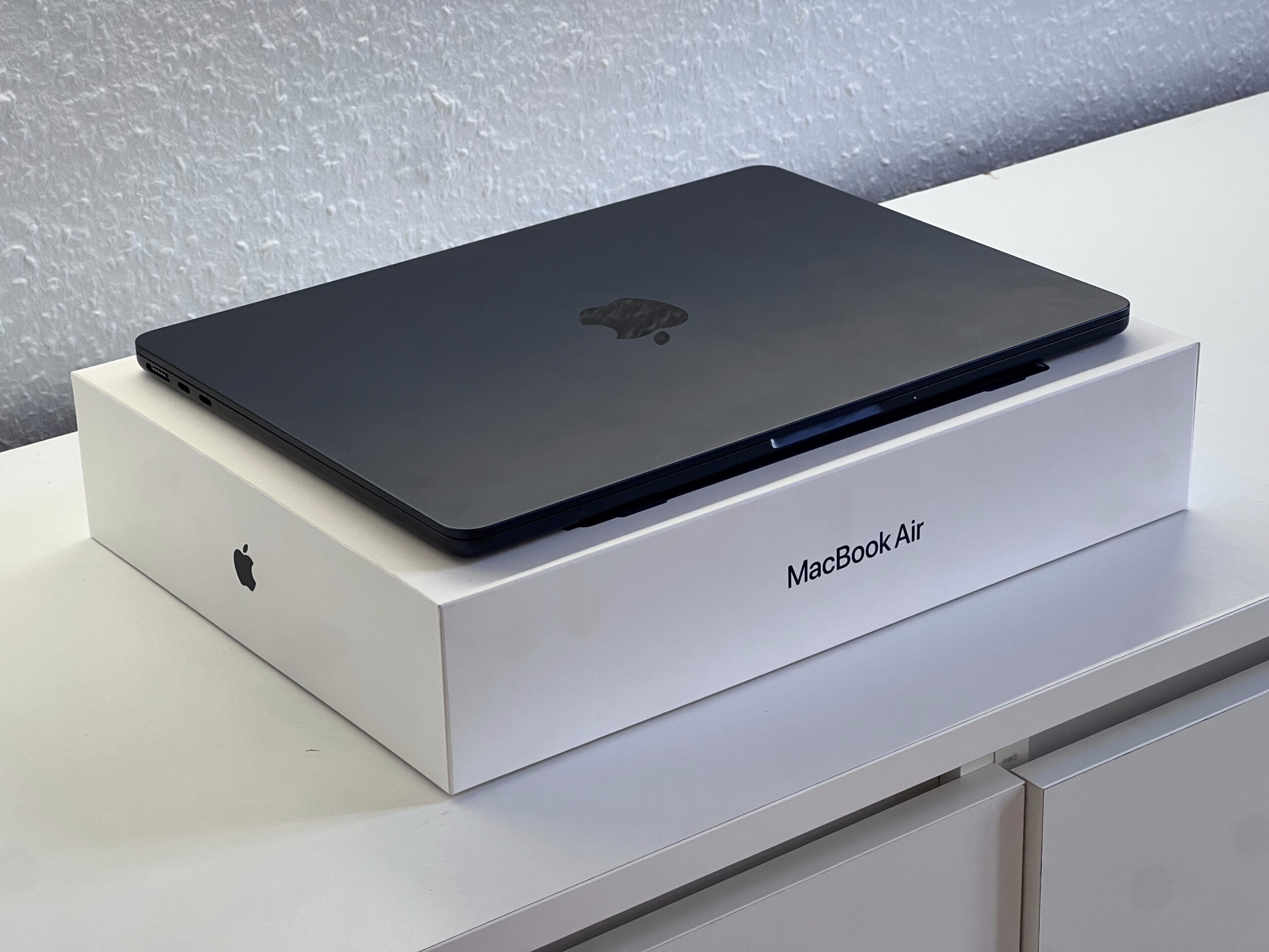 Hibátlan MacBook Air 2022 13 M2 256GB 2 ÉV Garanciával Számlával Aksi 100%