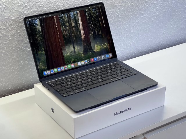 Hibátlan MacBook Air 2022 13 M2 256GB 2 ÉV Garanciával Számlával Aksi 100%