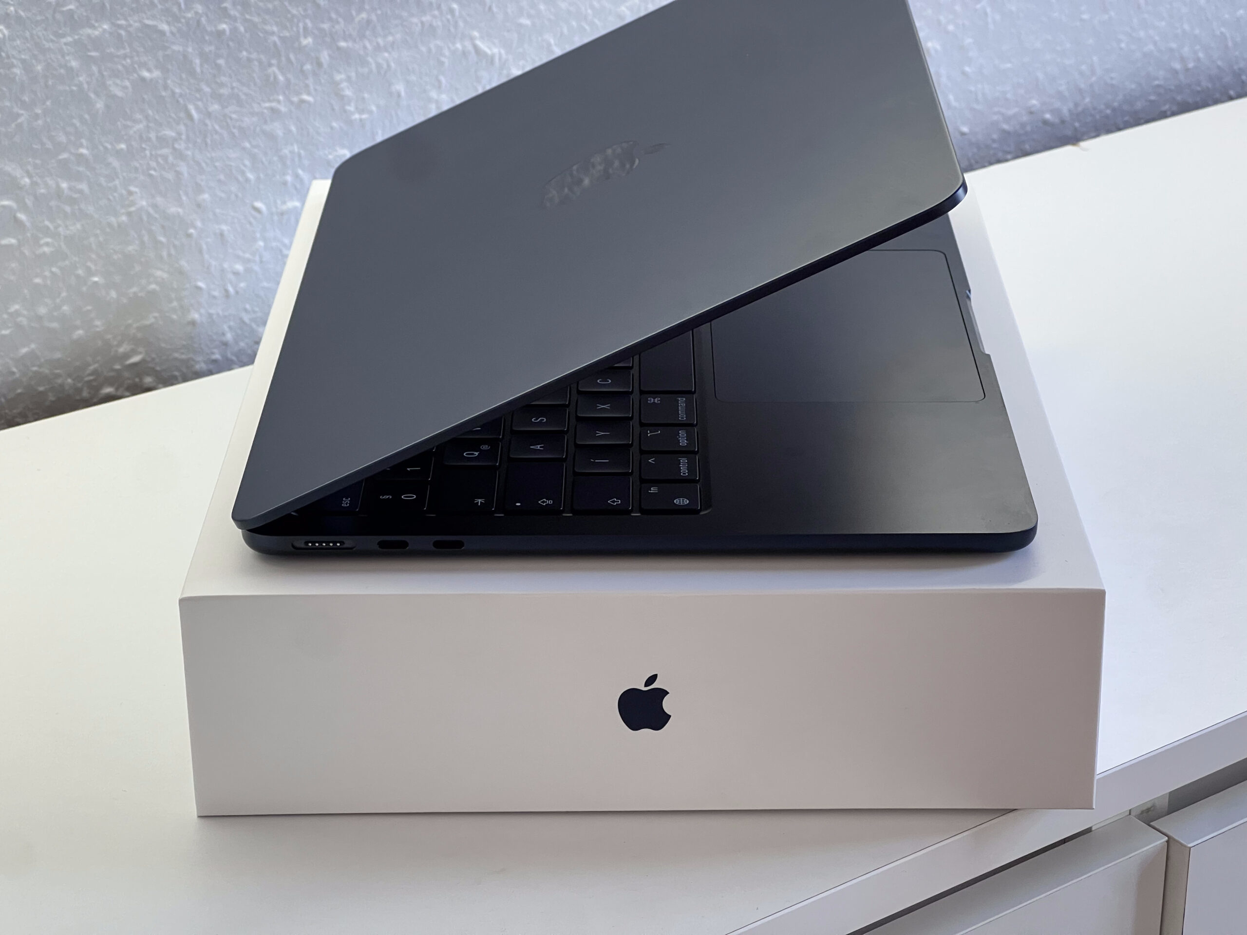 Hibátlan MacBook Air 2022 13 M2 256GB 2 ÉV Garanciával Számlával Aksi 100%