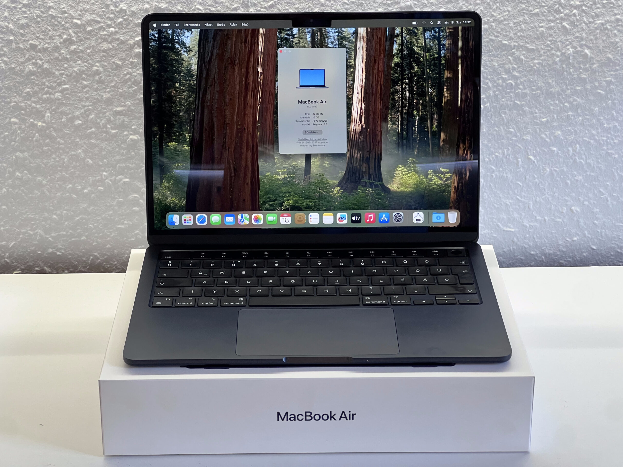Hibátlan MacBook Air 2022 13 M2 256GB 2 ÉV Garanciával Számlával Aksi 100%