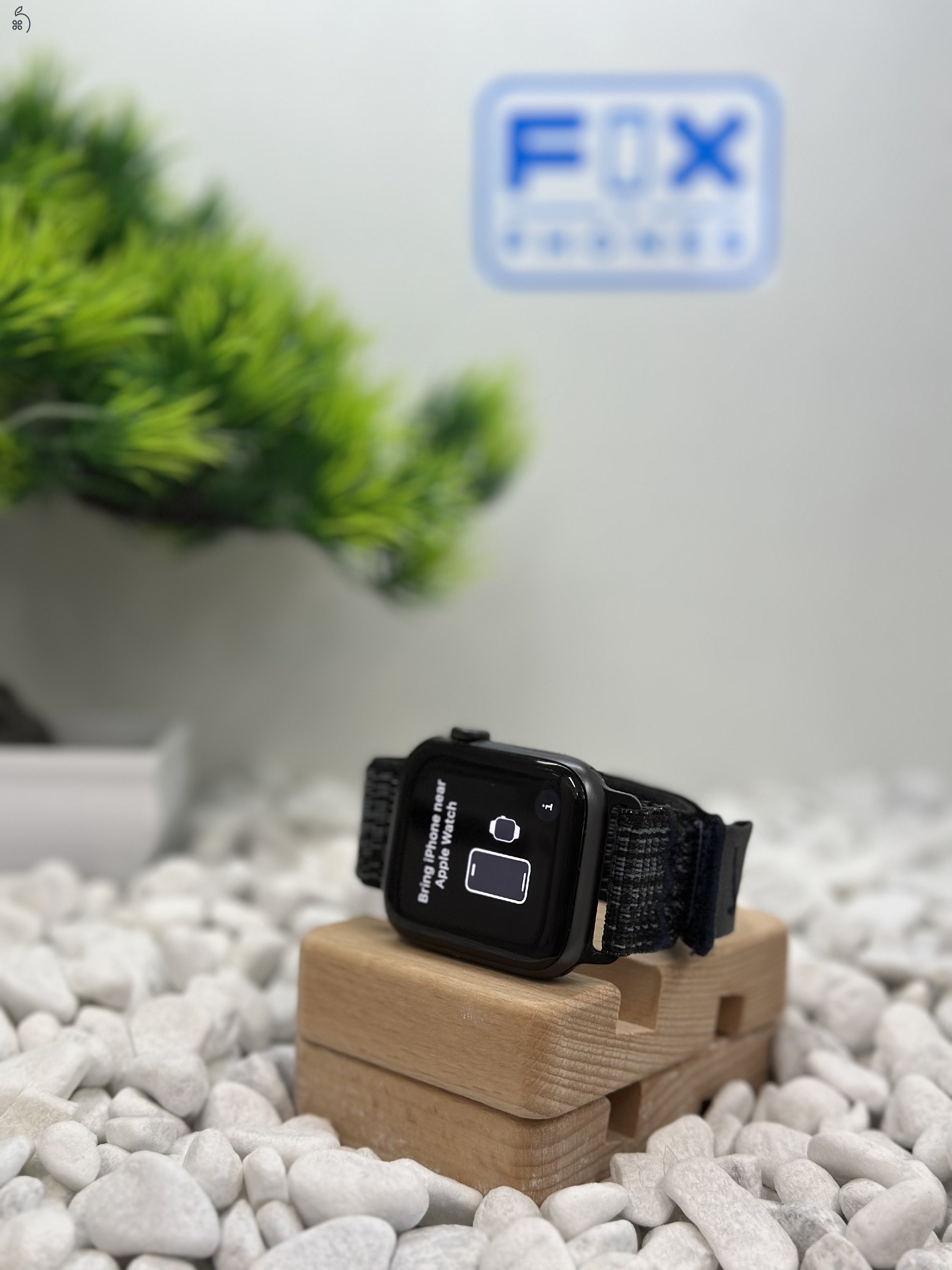 Series SE 44mm GPS 82% akkumulátor