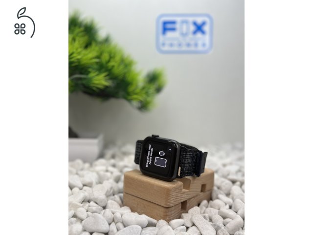 Series SE 44mm GPS 82% akkumulátor