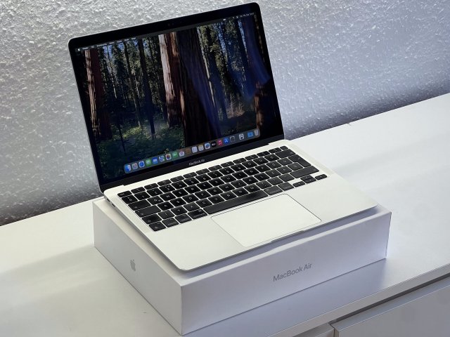 MacBook Air 2020 13 M1 512GB 2 ÉV Garanciával Számlával