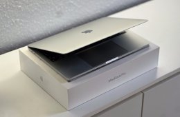 Hibátlan MacBook Pro 2020 13 M1 256GB 2 ÉV Garanciával Számlával
