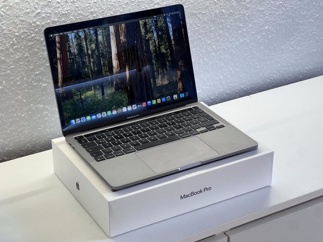 Hibátlan MacBook Pro 2020 13 M1 256GB 2 ÉV Garanciával Számlával Aksi 92%