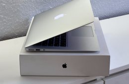 Hibátlan MacBook Air 2017 13 128GB 2 ÉV Garanciával Számlával