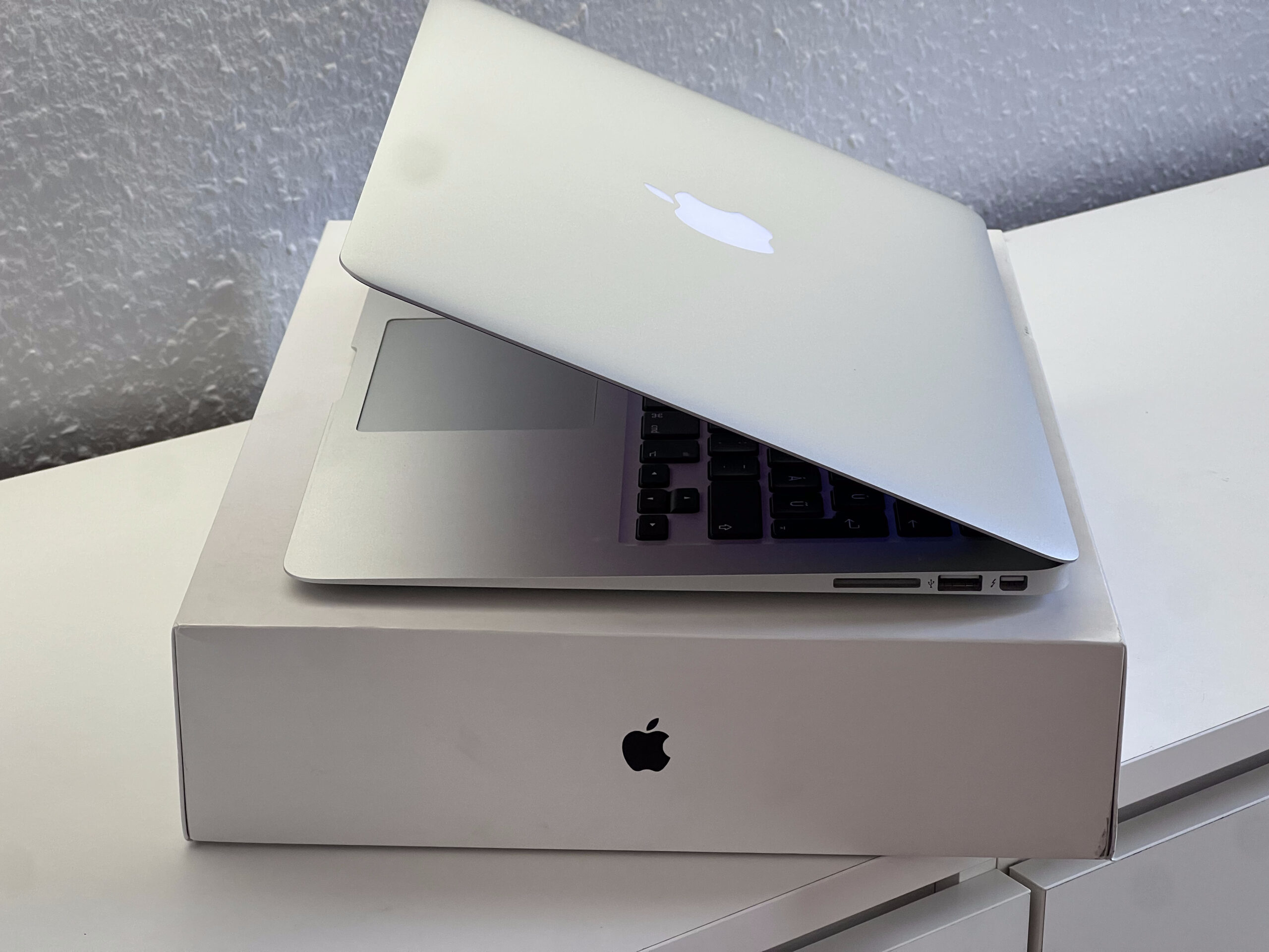 Hibátlan MacBook Air 2017 13 128GB 2 ÉV Garanciával Számlával