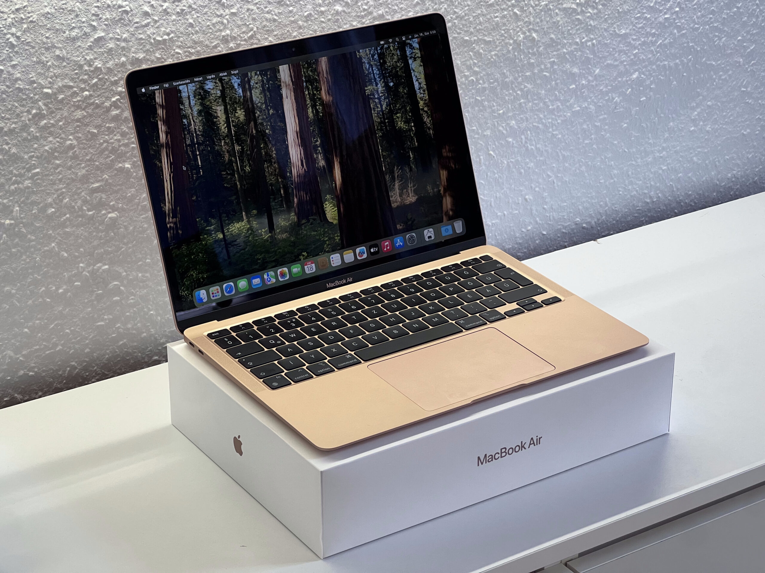 Hibátlan MacBook Air 2020 13 M1 256GB 2 ÉV Garanciával Számlával