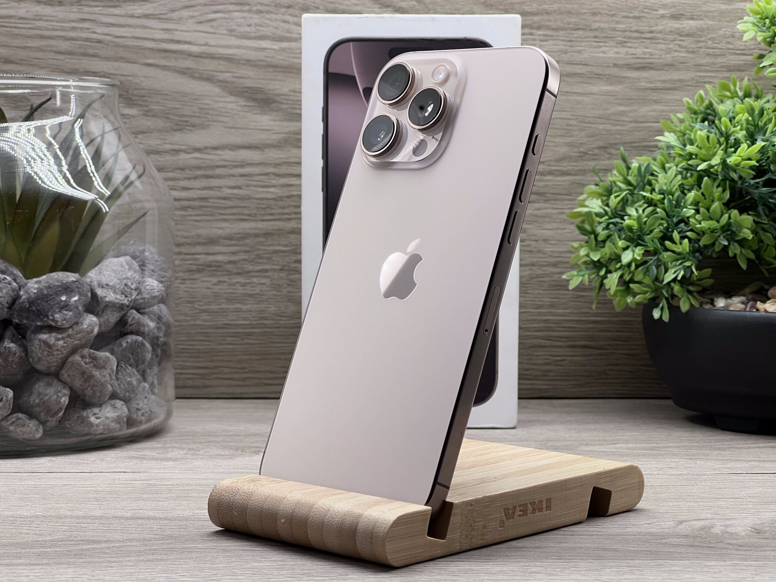 Hibátlan iPhone 16 Pro Max Desert Titanium 256GB 2 ÉV Garanciával Számlával Aksi 100%