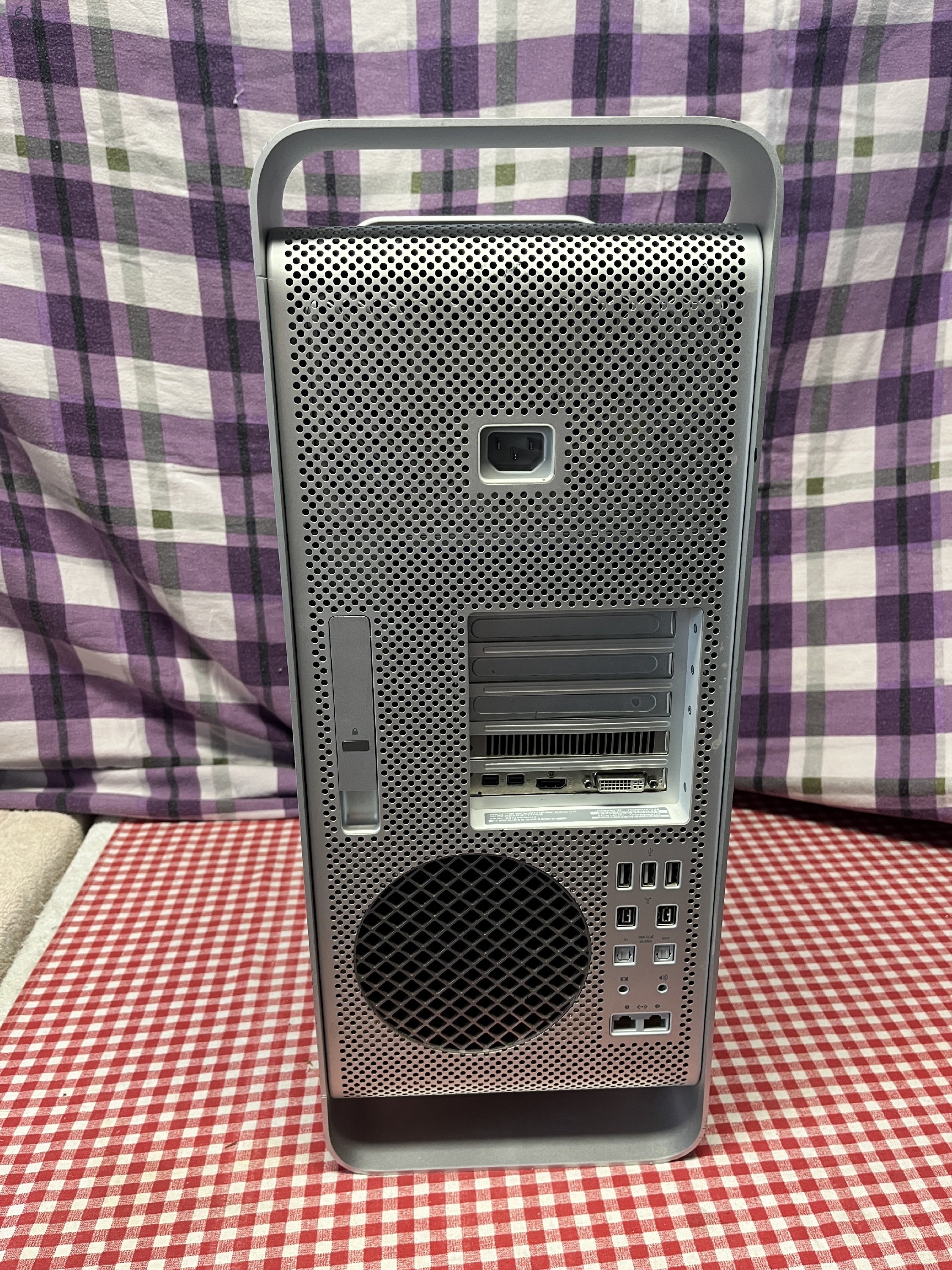 APPLE Mac Pro 5.1 / 2010 / eladó.