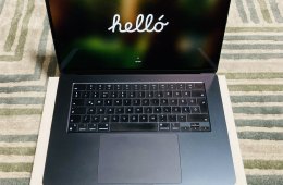 MacBook AIR 15,3” M3 CHIP! 8GB/256GB magyar! Akku 95%! Gyönyörű!
