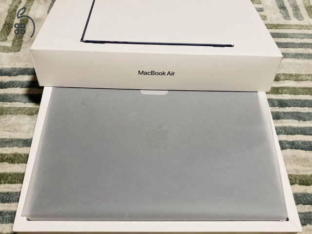 MacBook AIR 15,3” M3 CHIP! 8GB/256GB magyar! Akku 95%! Gyönyörű!