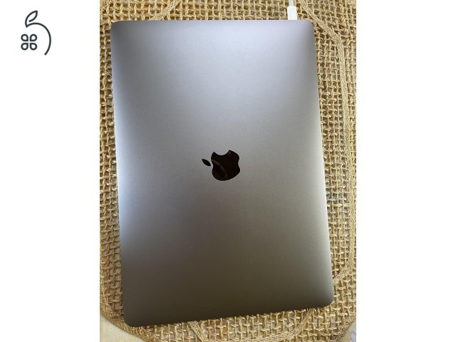 MacBook Air retina 13'  i5, 8GB RAM, 512 SSD