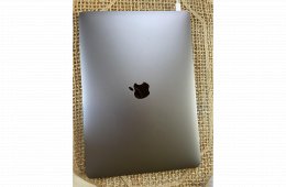 MacBook Air retina 13'  i5, 8GB RAM, 512 SSD