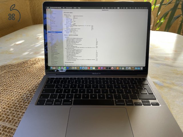 MacBook Air retina 13'  i5, 8GB RAM, 512 SSD