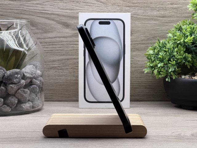 Hibátlan iPhone 15 Black 128GB 2 ÉV Garanciával Számlával Aksi 100%