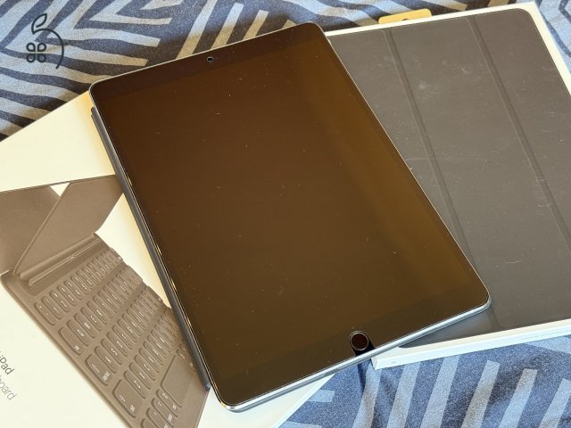 Használt iPad Pro 10.”5 cellular - 64GB + Apple Smart Keyboard + Apple Smart Cover