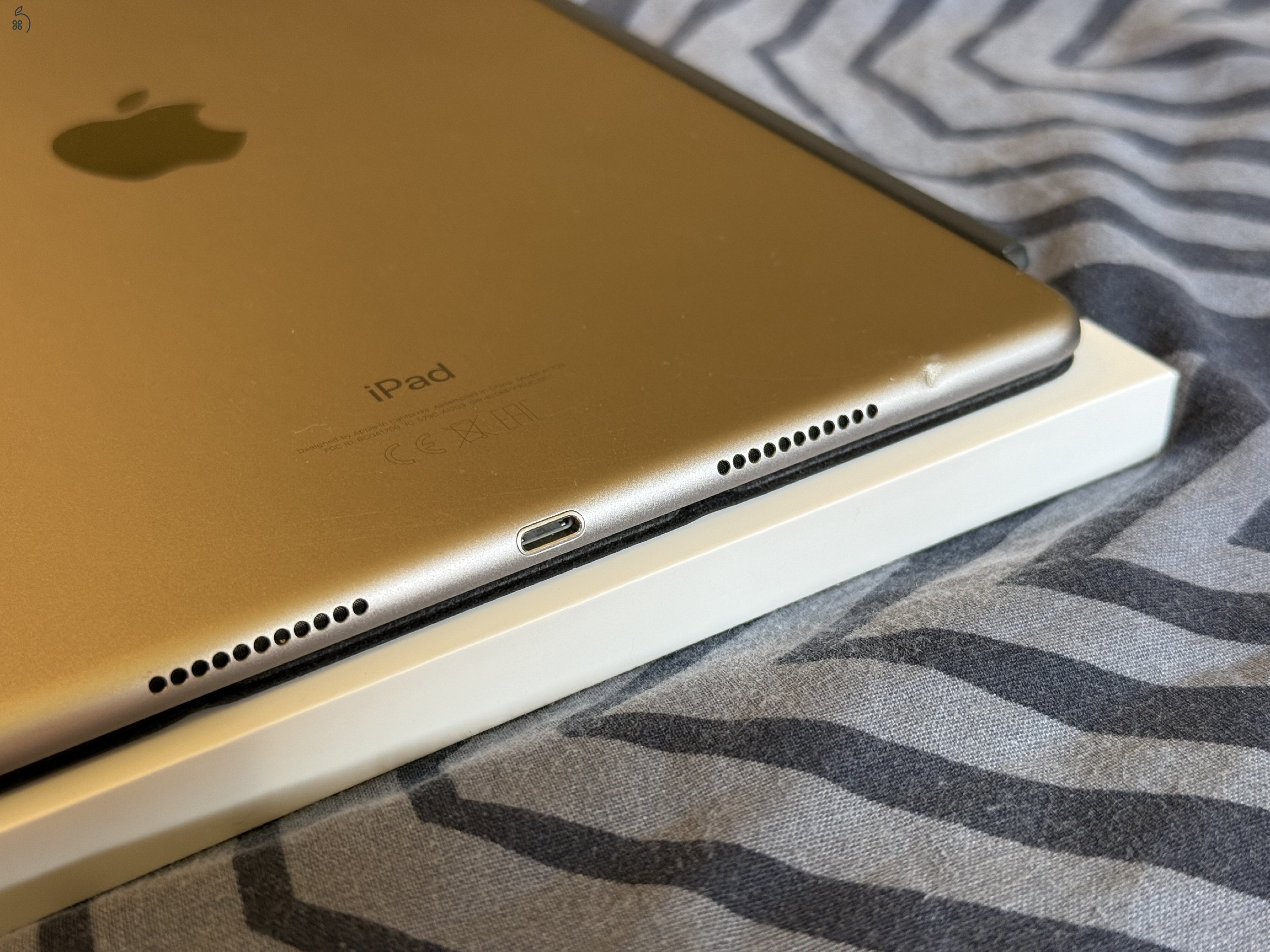 Használt iPad Pro 10.”5 cellular - 64GB + Apple Smart Keyboard + Apple Smart Cover