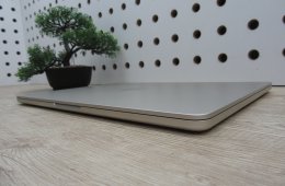 Apple Macbook Air 13 M2 - 2022 - Használt, karcmentes