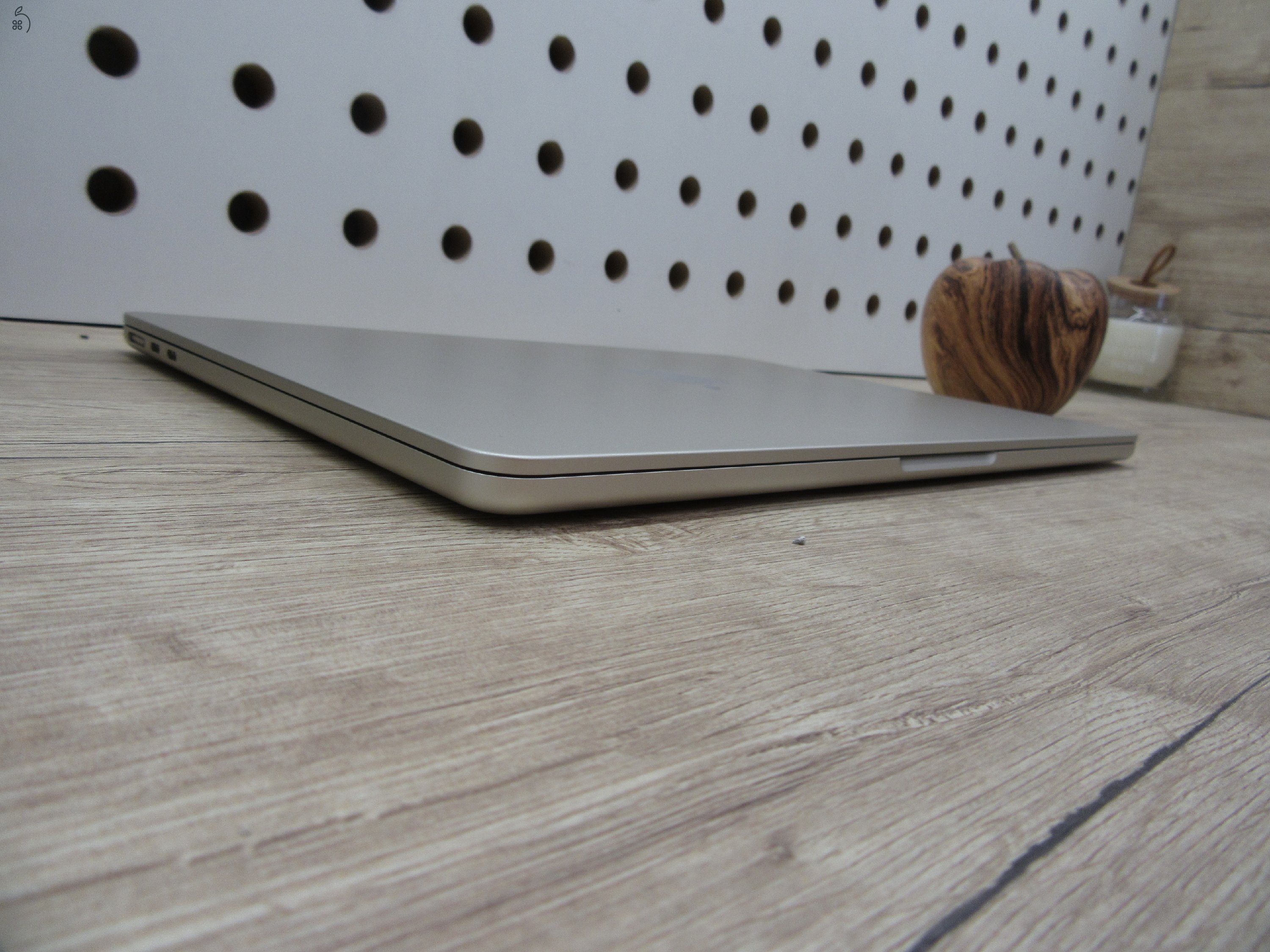 Apple Macbook Air 13 M2 - 2022 - Használt, karcmentes