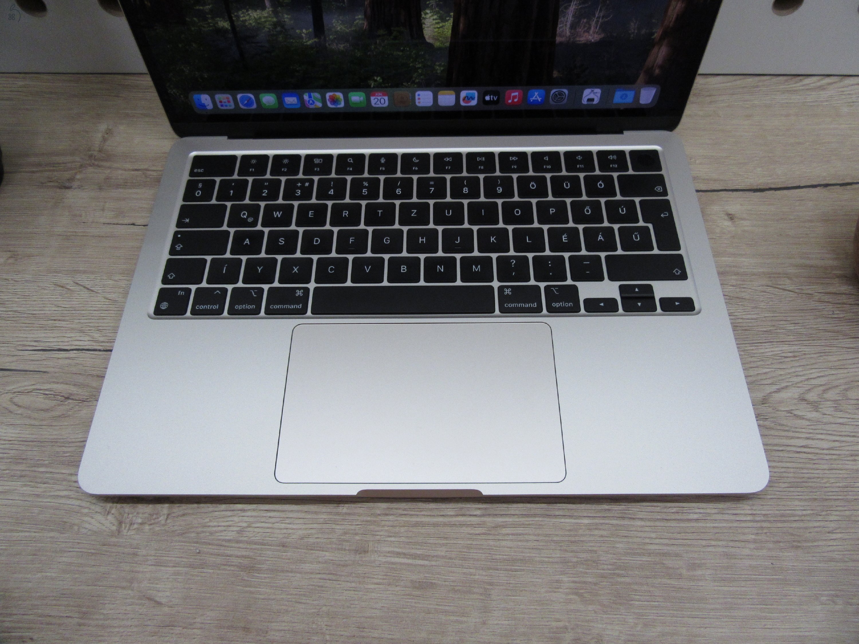 Apple Macbook Air 13 M2 - 2022 - Használt, karcmentes