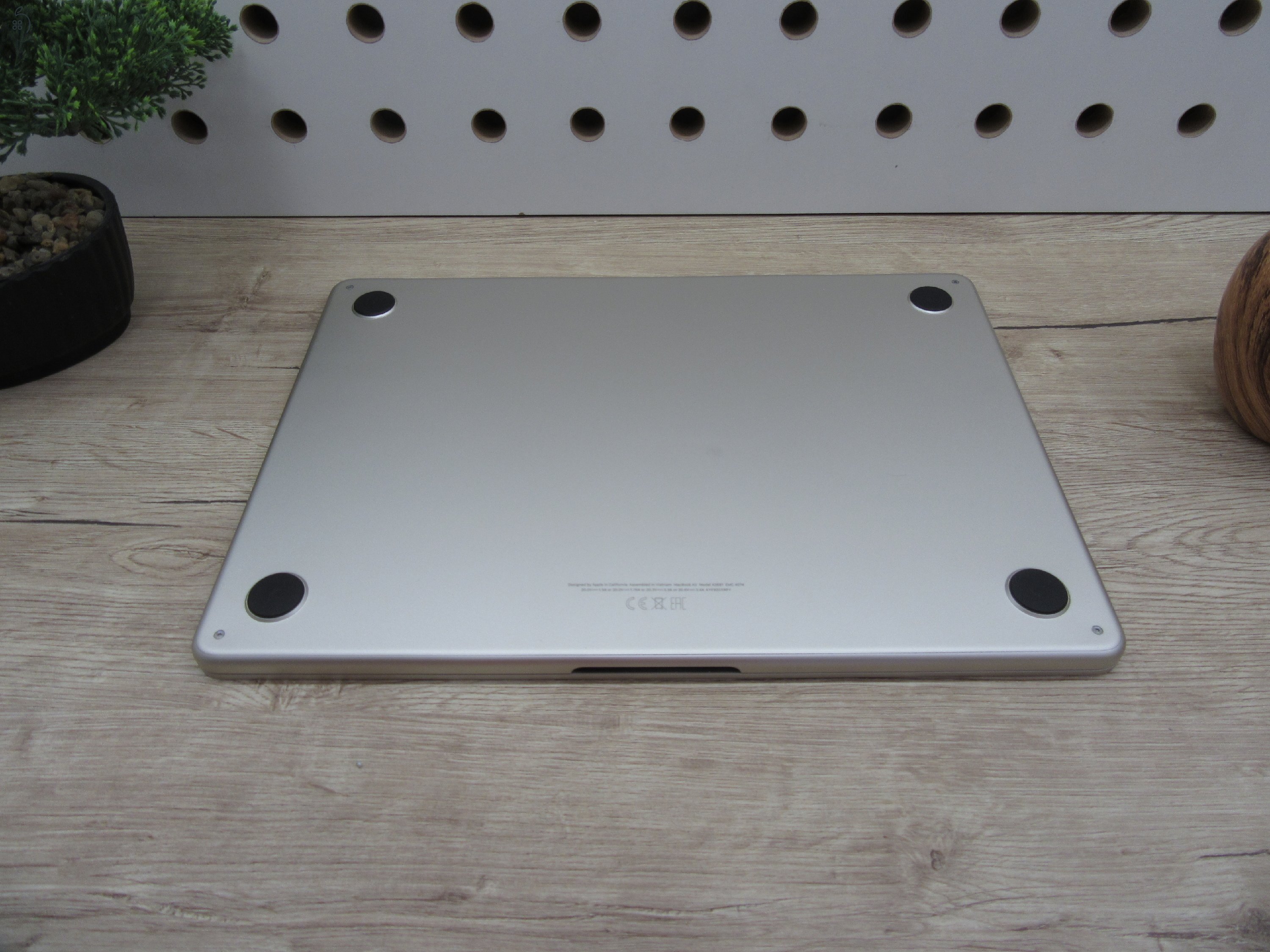 Apple Macbook Air 13 M2 - 2022 - Használt, karcmentes
