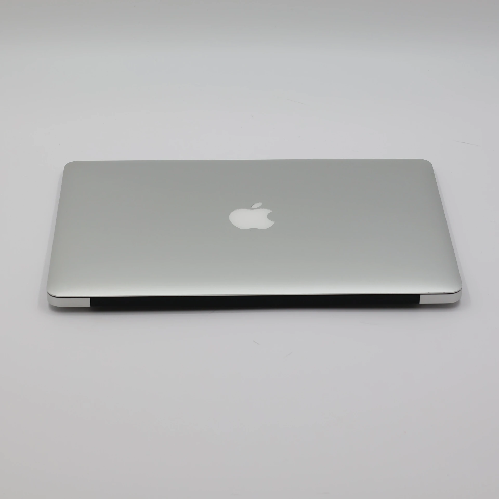 1 év garanciával! Felújított Apple Macbook AIR i5 2015 128 GB Silver