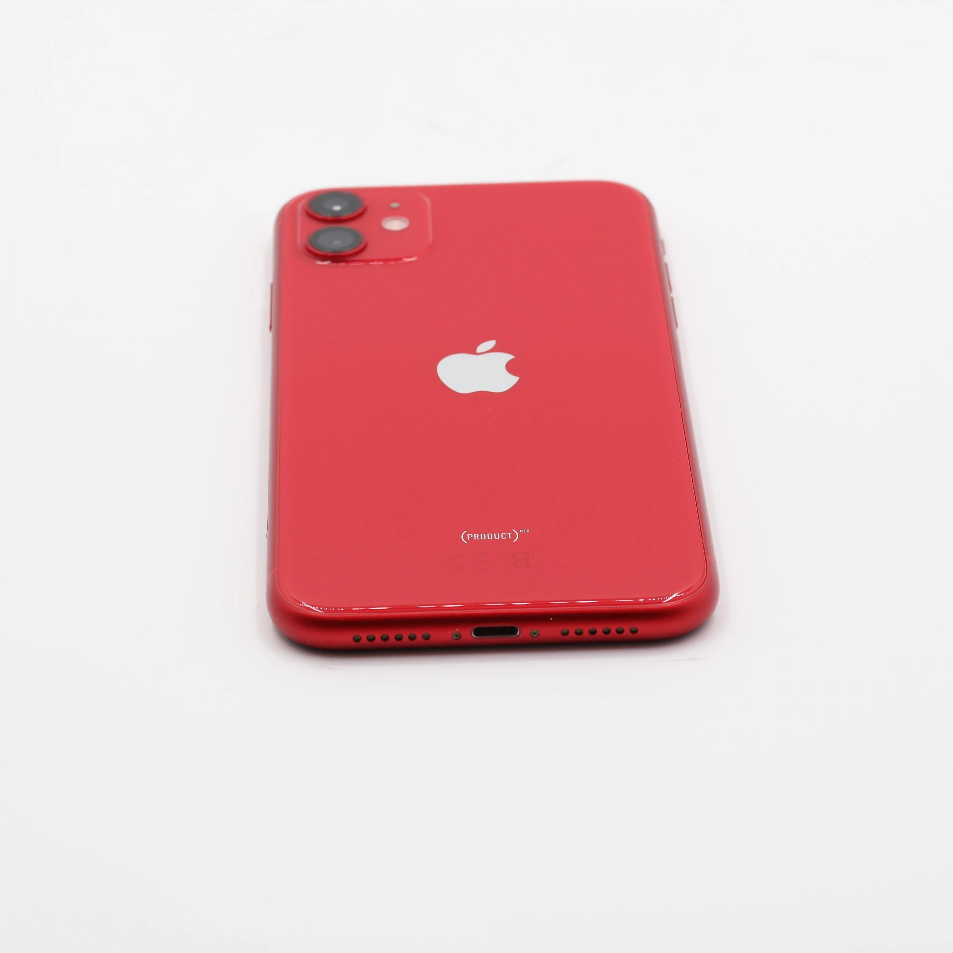 + Ajándékkal és 1 év garanciával! Felújított iPhone 11 64 GB PRODUCT RED