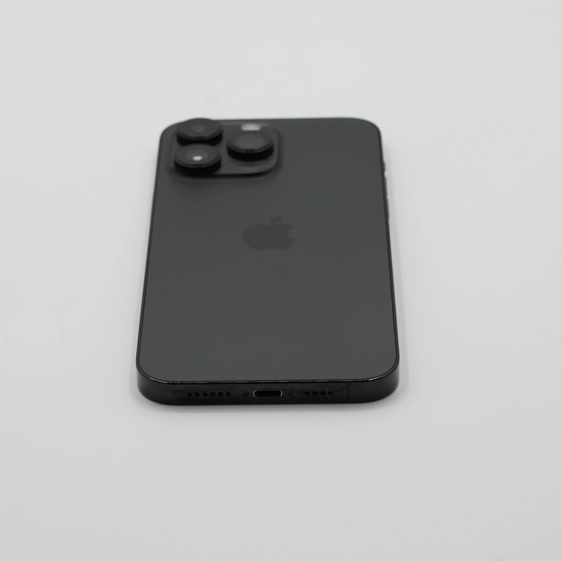 + Ajándékkal és 1 év garanciával! Felújított iPhone 14 Pro Max 128 GB Space Black