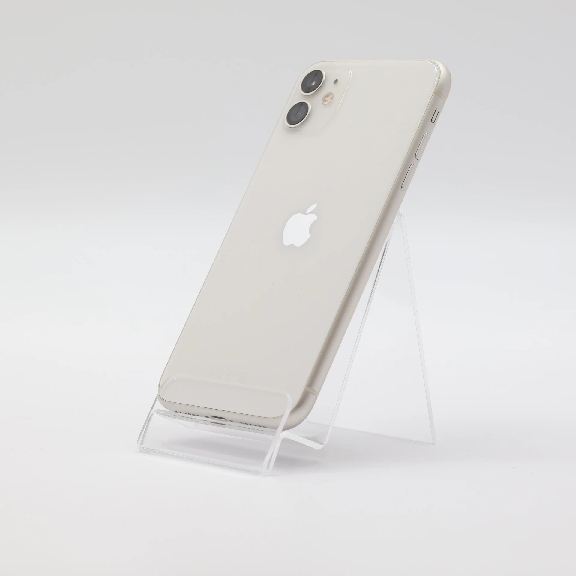 + Ajándékkal és 1 év garanciával! Felújított iPhone 11 128 GB White