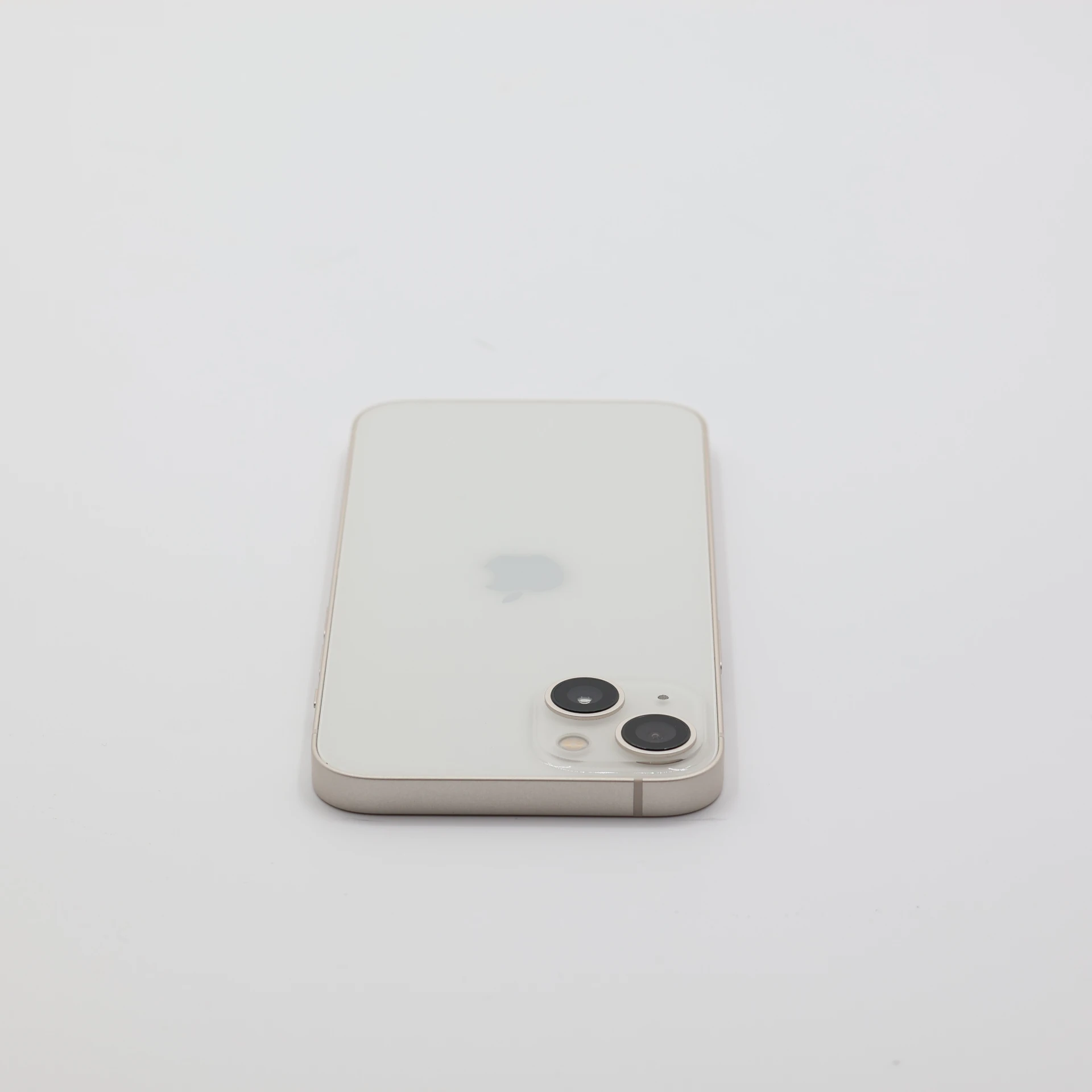 + Ajándékkal és 1 év garanciával! Felújított iPhone 13 128 GB Starlight