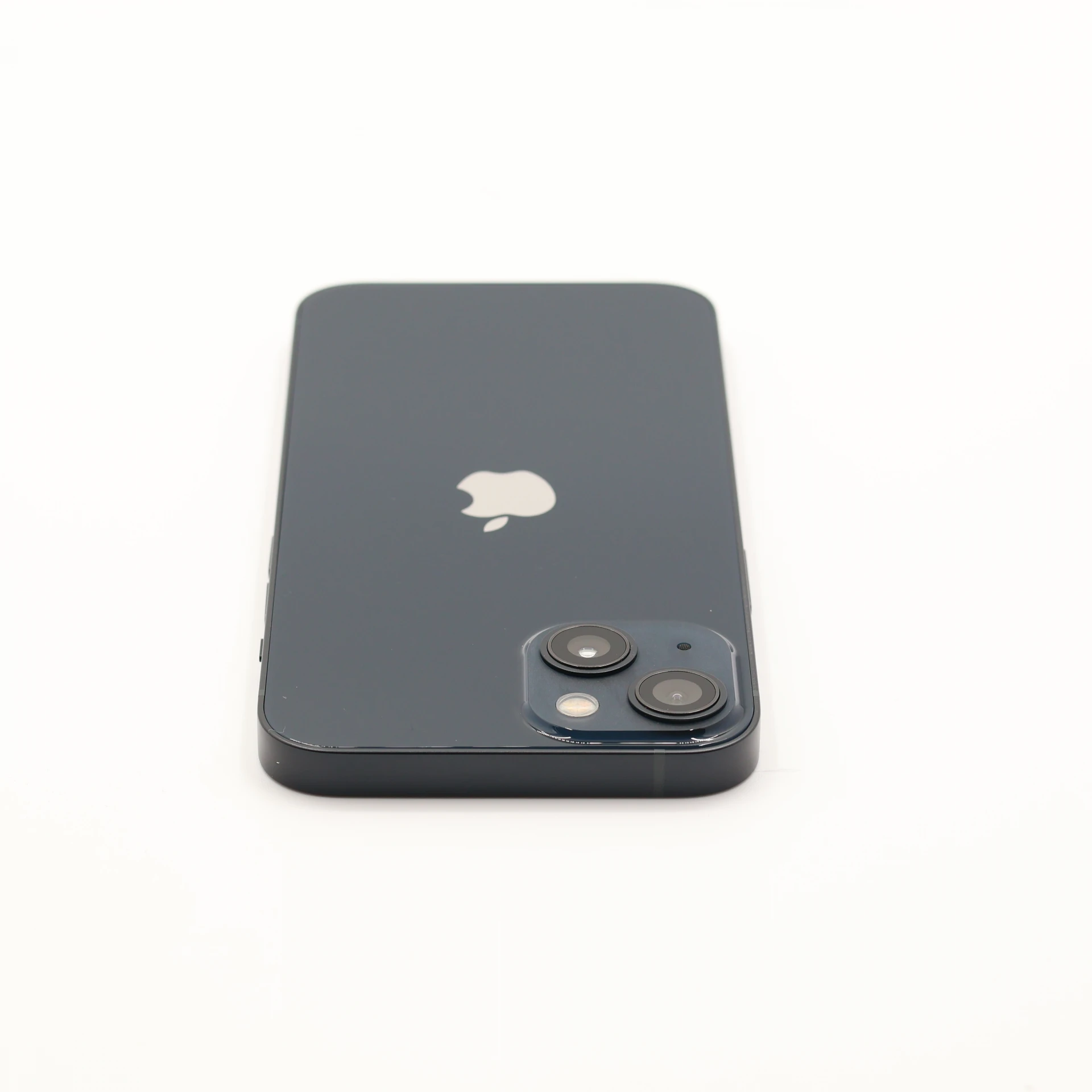 + Ajándékkal és 1 év garanciával! Felújított iPhone 13 128 GB Midnight
