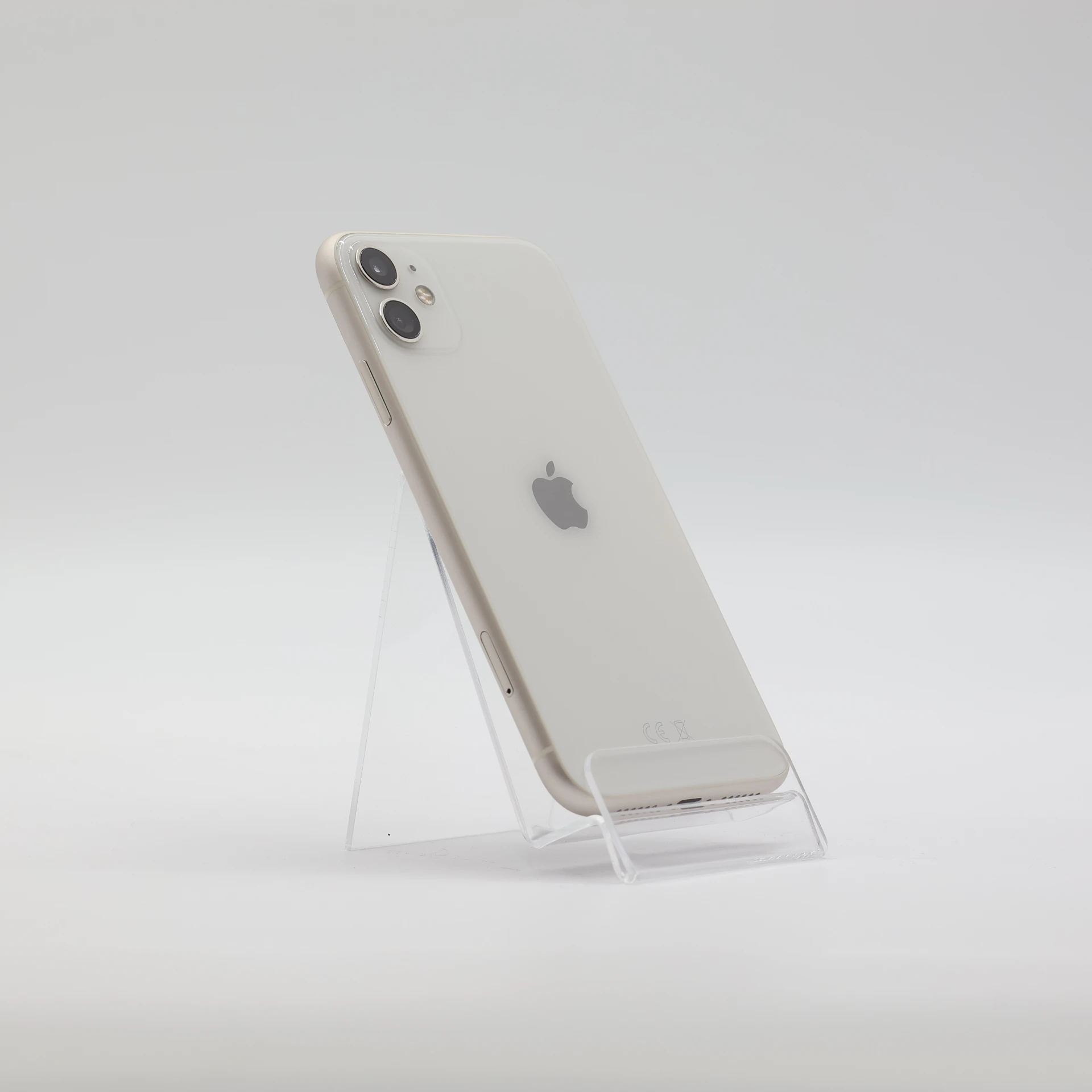 + Ajándékkal és 1 év garanciával! Felújított iPhone 11 64 GB White