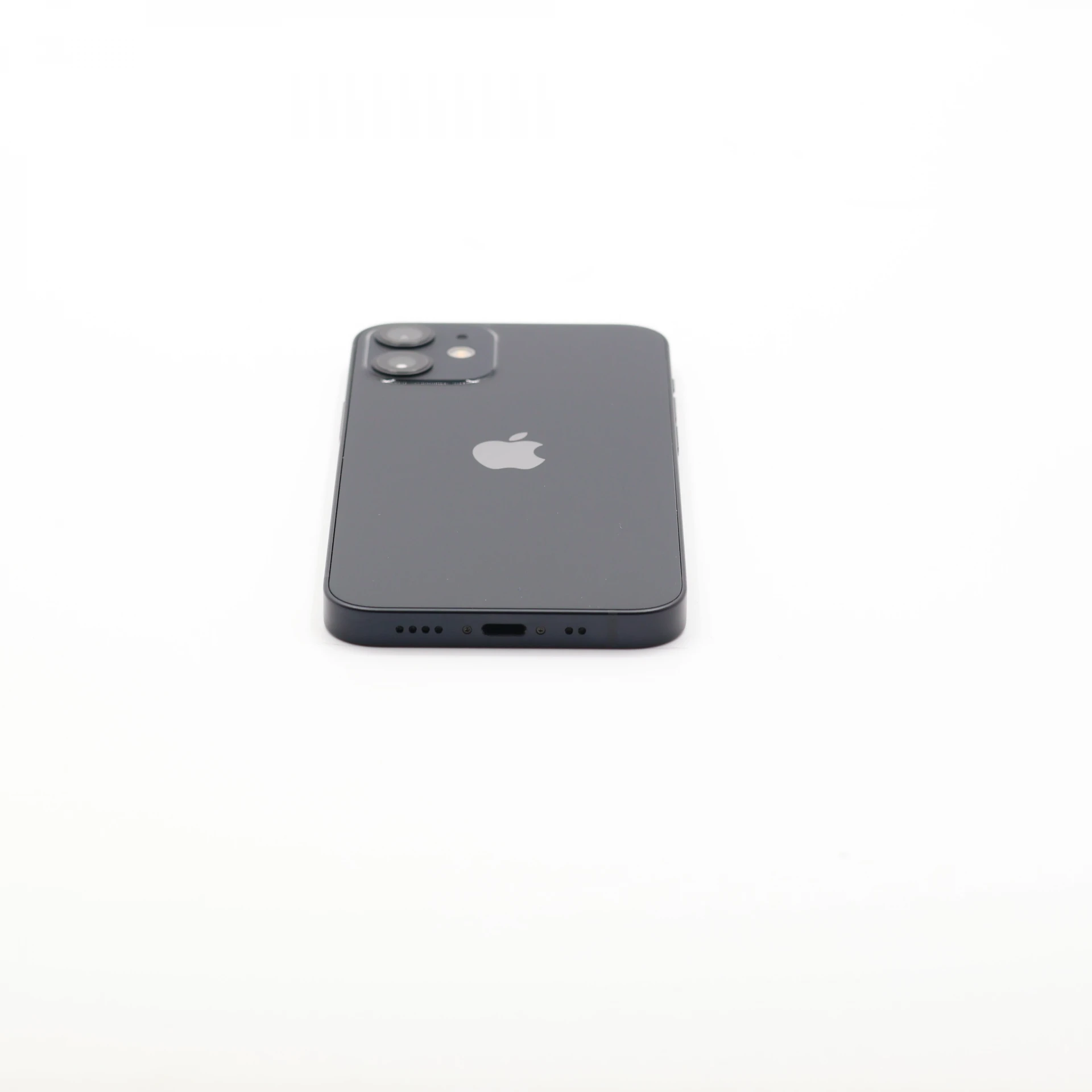 + Ajándékkal és 1 év garanciával! Felújított iPhone 12 Mini 128 GB Black